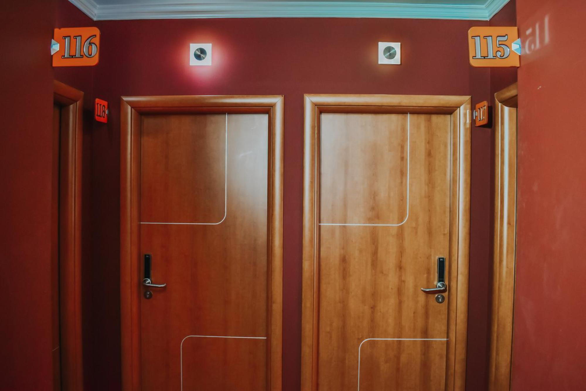 Hotel Hamburg スコピエ エクステリア 写真