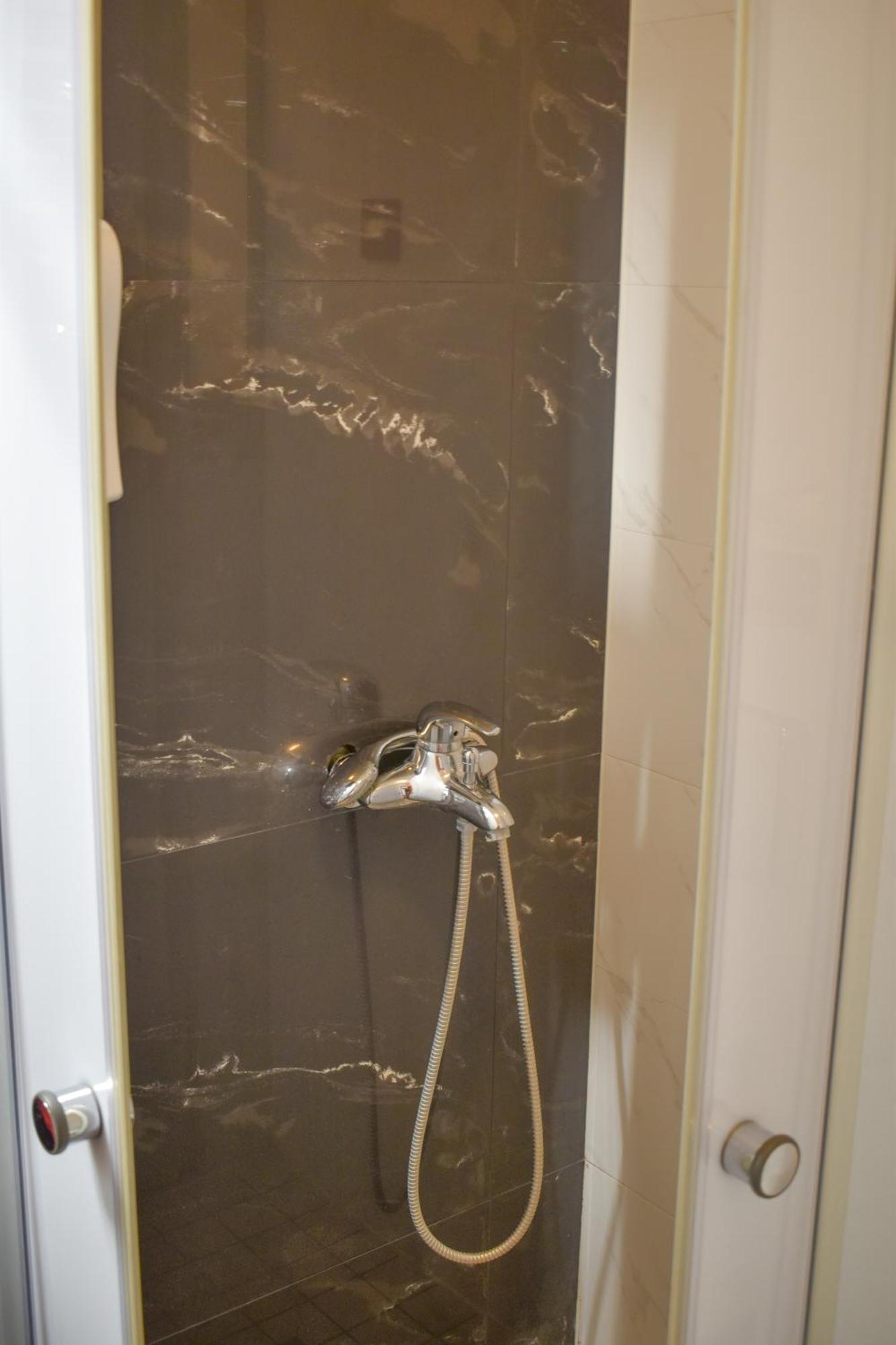 Hotel Hamburg スコピエ エクステリア 写真